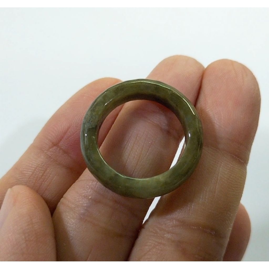 Cincin Giok Asli 17,6mm Jadeite Hijau Tua Oily JYP32op