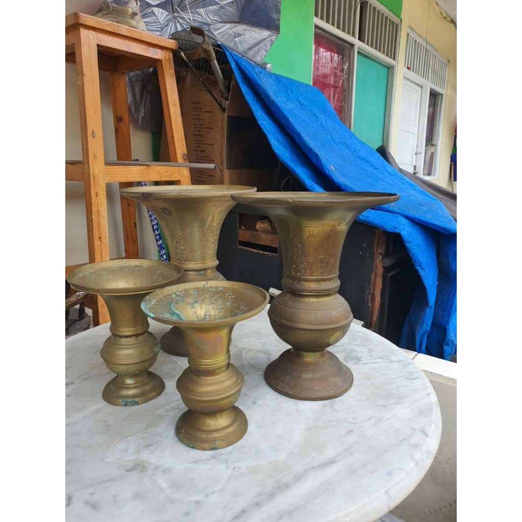Pot kuningan antik