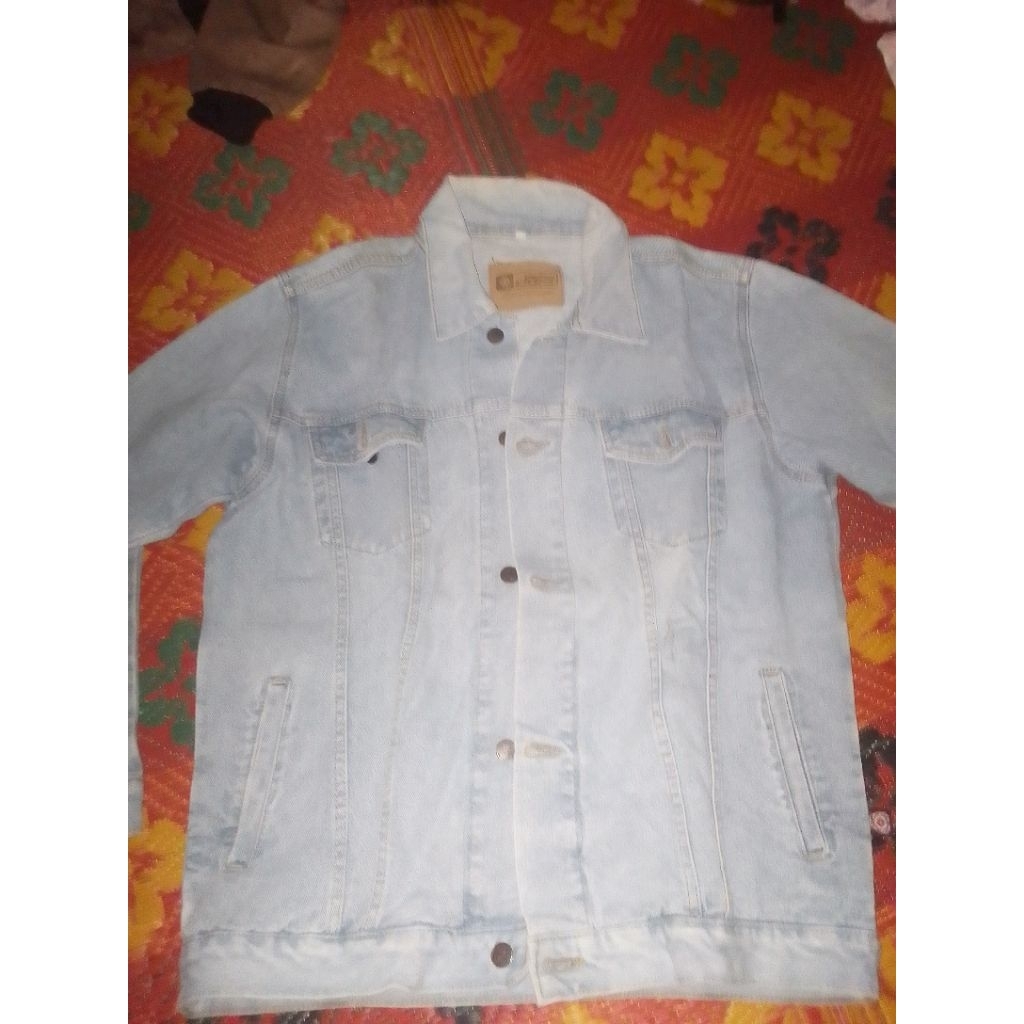 JAKET LEVIS PRIA SIZE XL SECOND