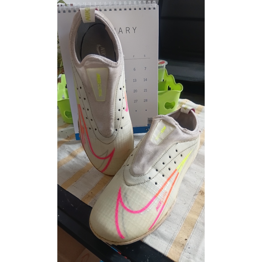 Sepatu Futsal Nike Mercurial Superfly 9 Academy IC - Laceless - Size 38