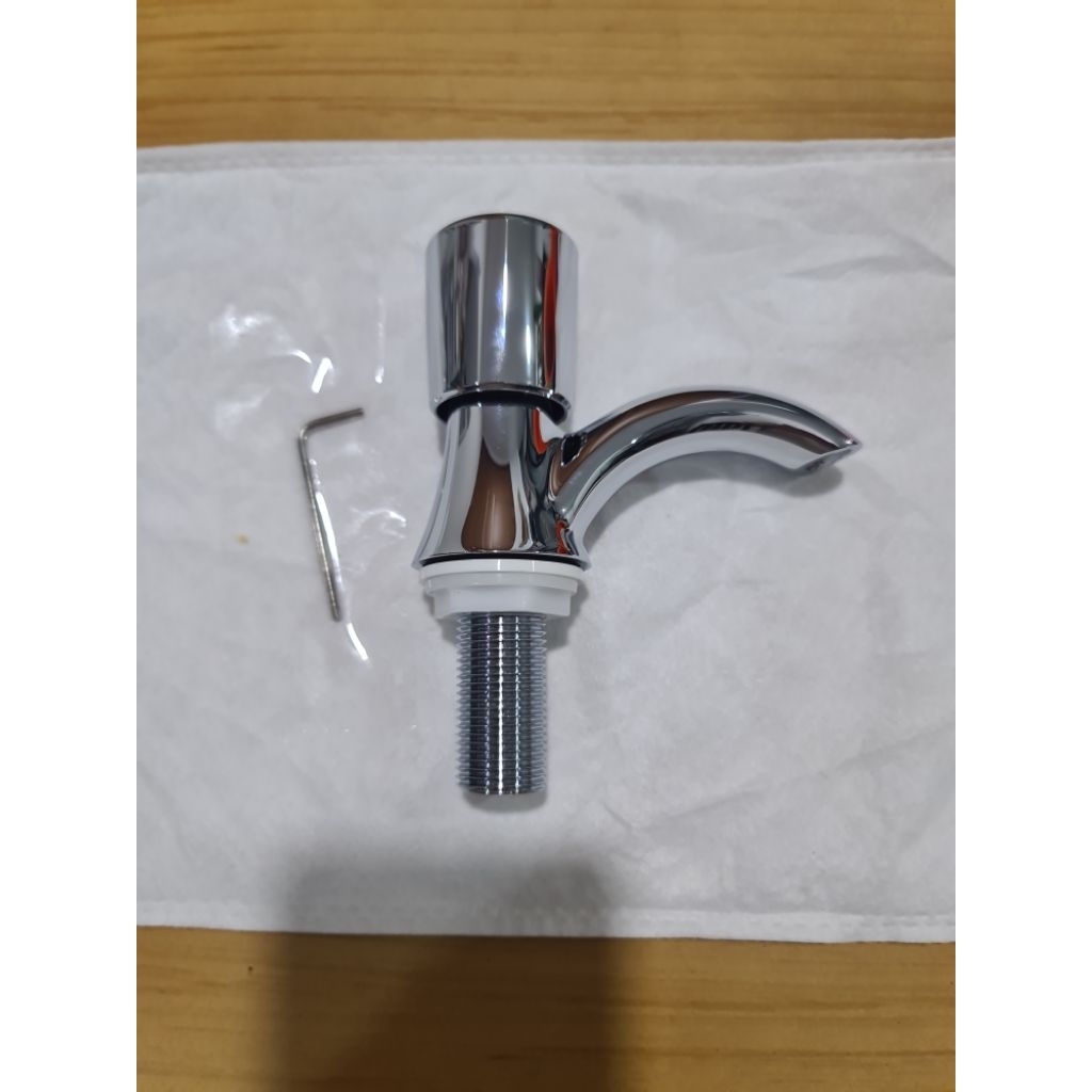 TOTO TX-129L Kran Wastafel Model Bulat