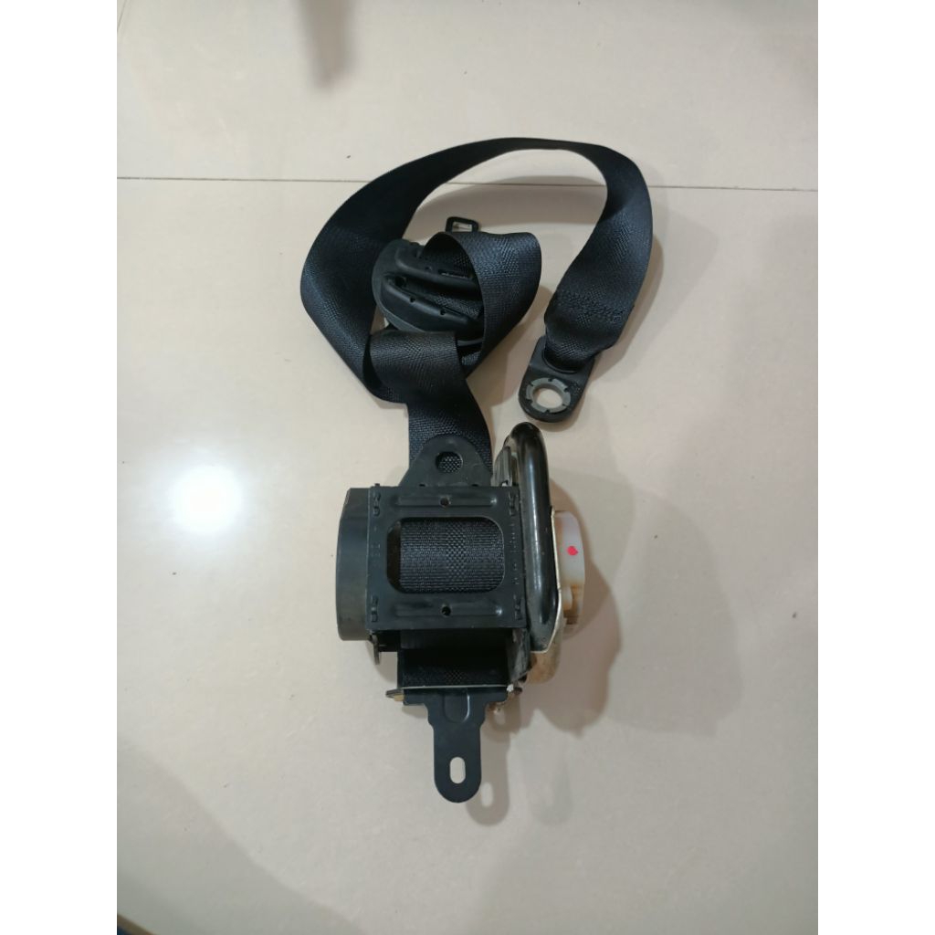 SABUK PENGAMAN SAFETY BELT TOYOTA RUSH TERIOS ORIGINAL. 