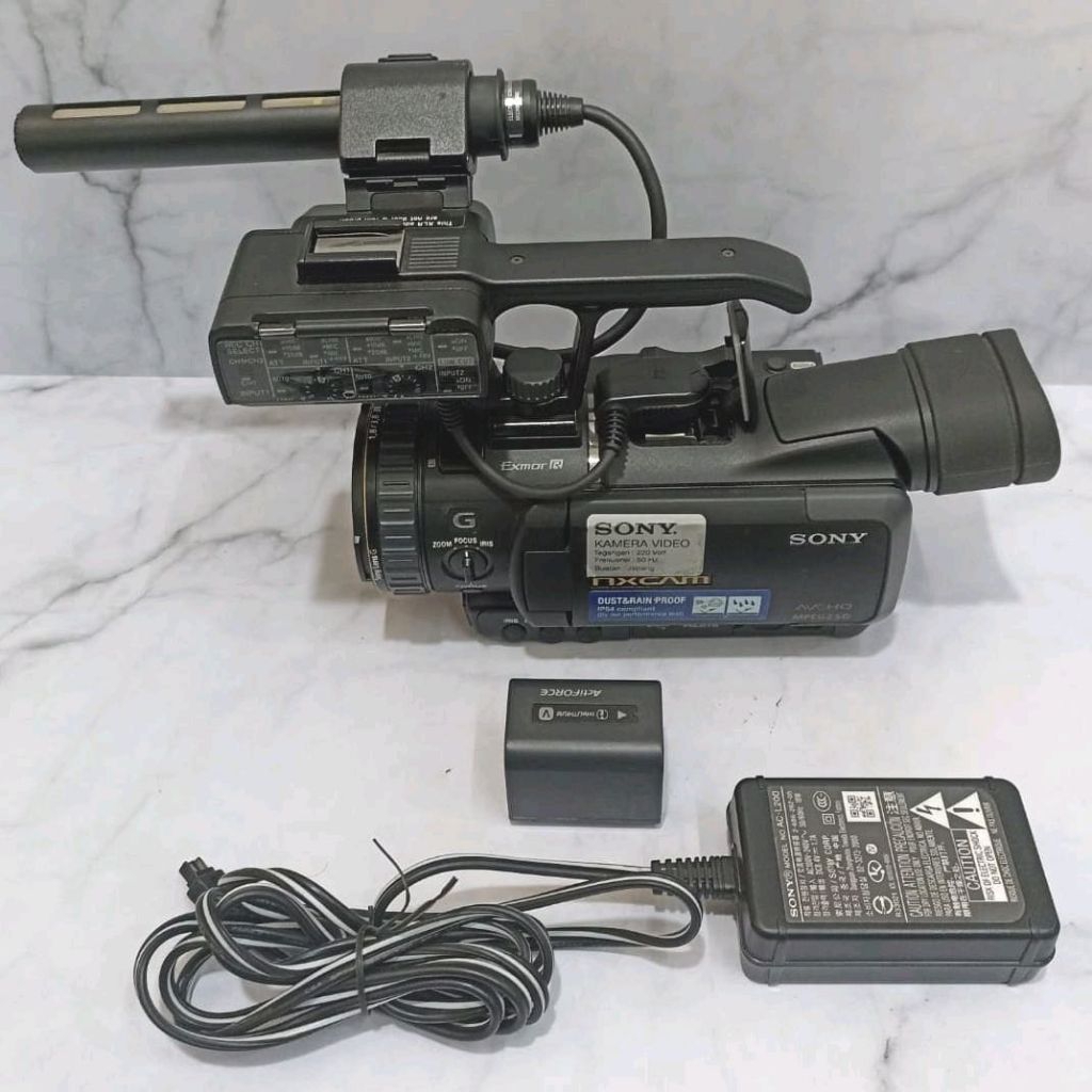 SONY HXR NX70P / HXR-NX70P NXCAM COMPACT CAMCORDER MULUS BERGARANSI