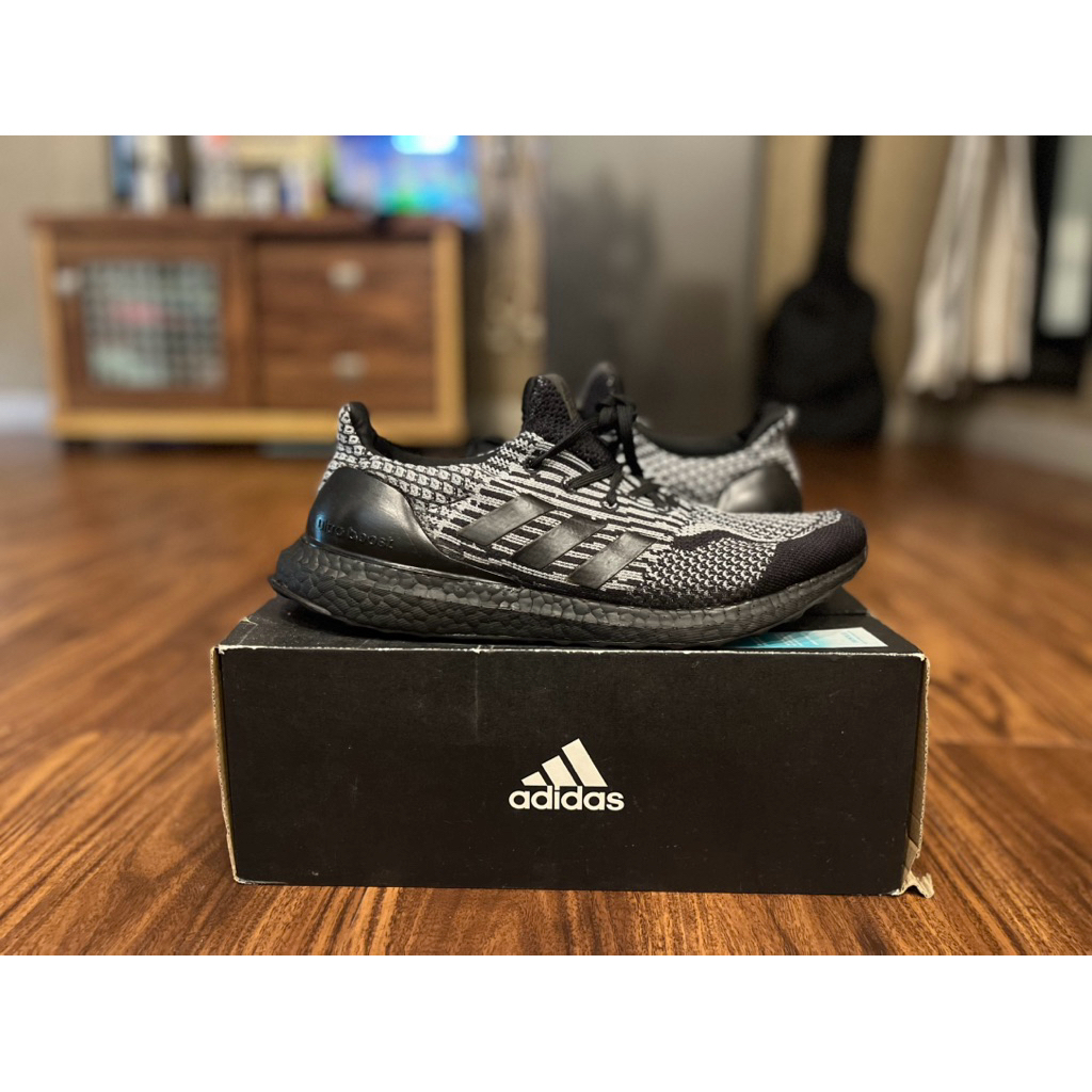 Ultraboost 5.0 Uncaged Black