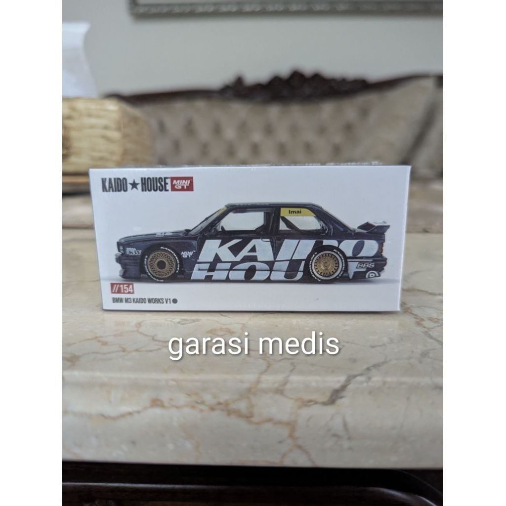 MINIGT KAIDO HOUSE #154 BMW M3 E30