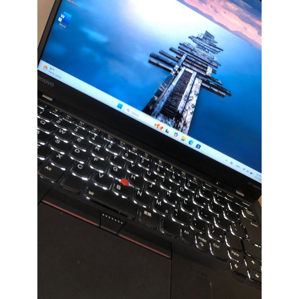 Lenovo X1 Carbon