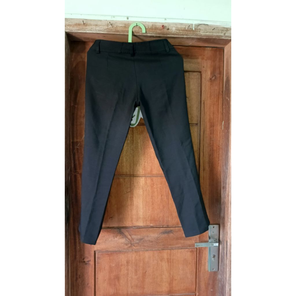 Preloved Celana kerja wanita Merk de most