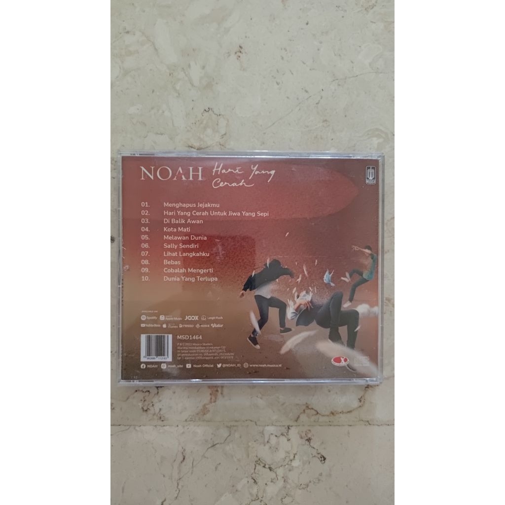 CD Official Noah Second Chance Album Hari Yang Cerah
Beserta Tanda Tangan David, Lanlan & Lukman
