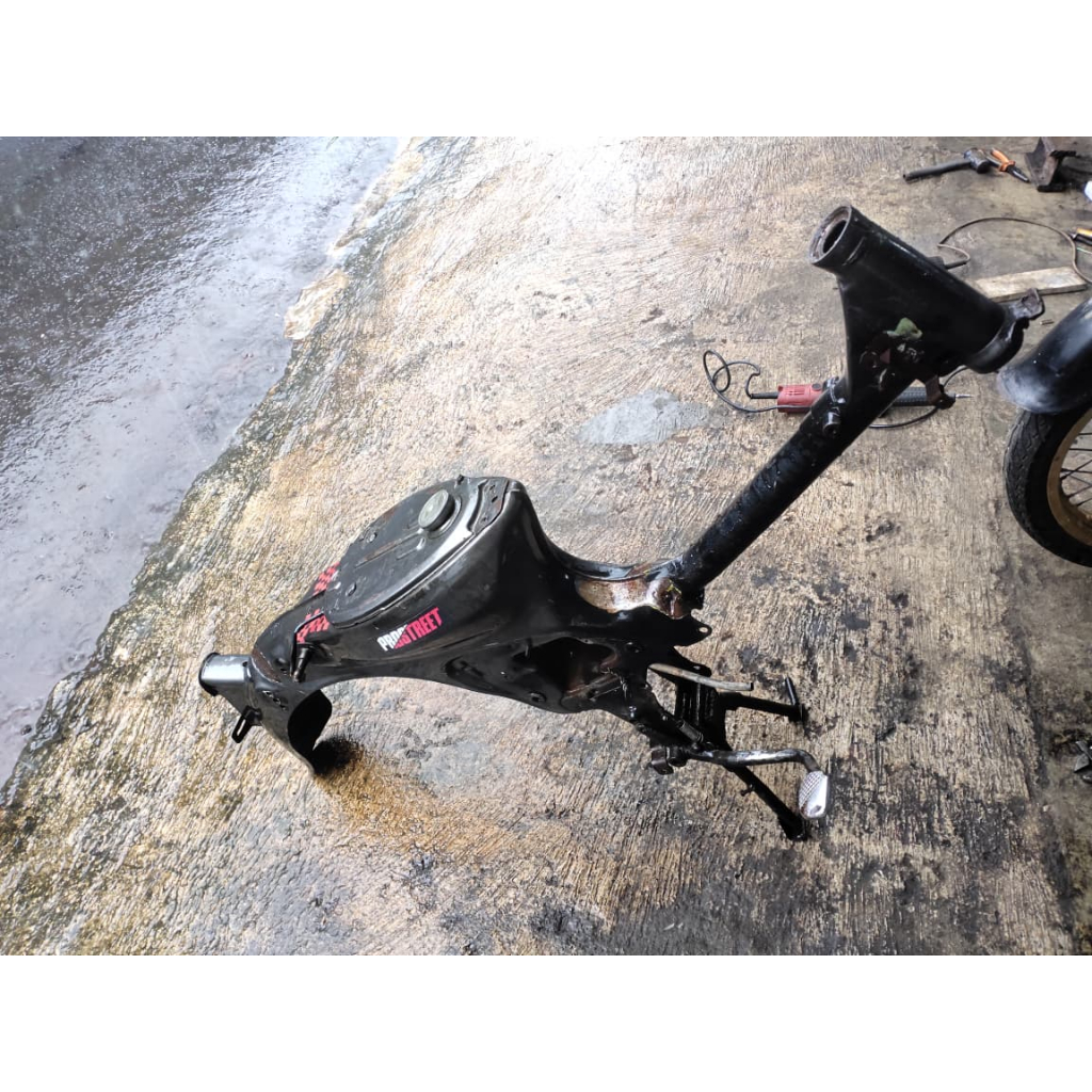 Rangka Castum C70 PNP mesin kharisma / supra 125