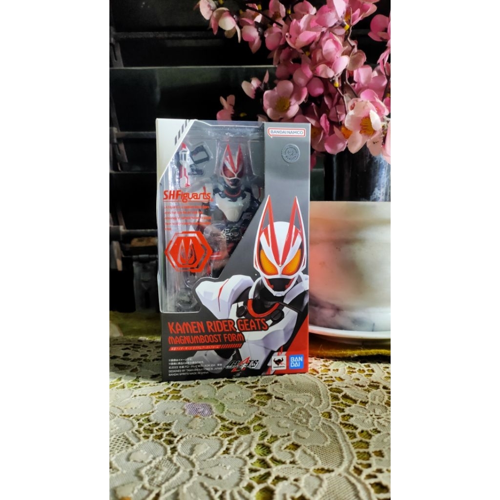 Shf Kamen rider geats Magnum boost reissue
