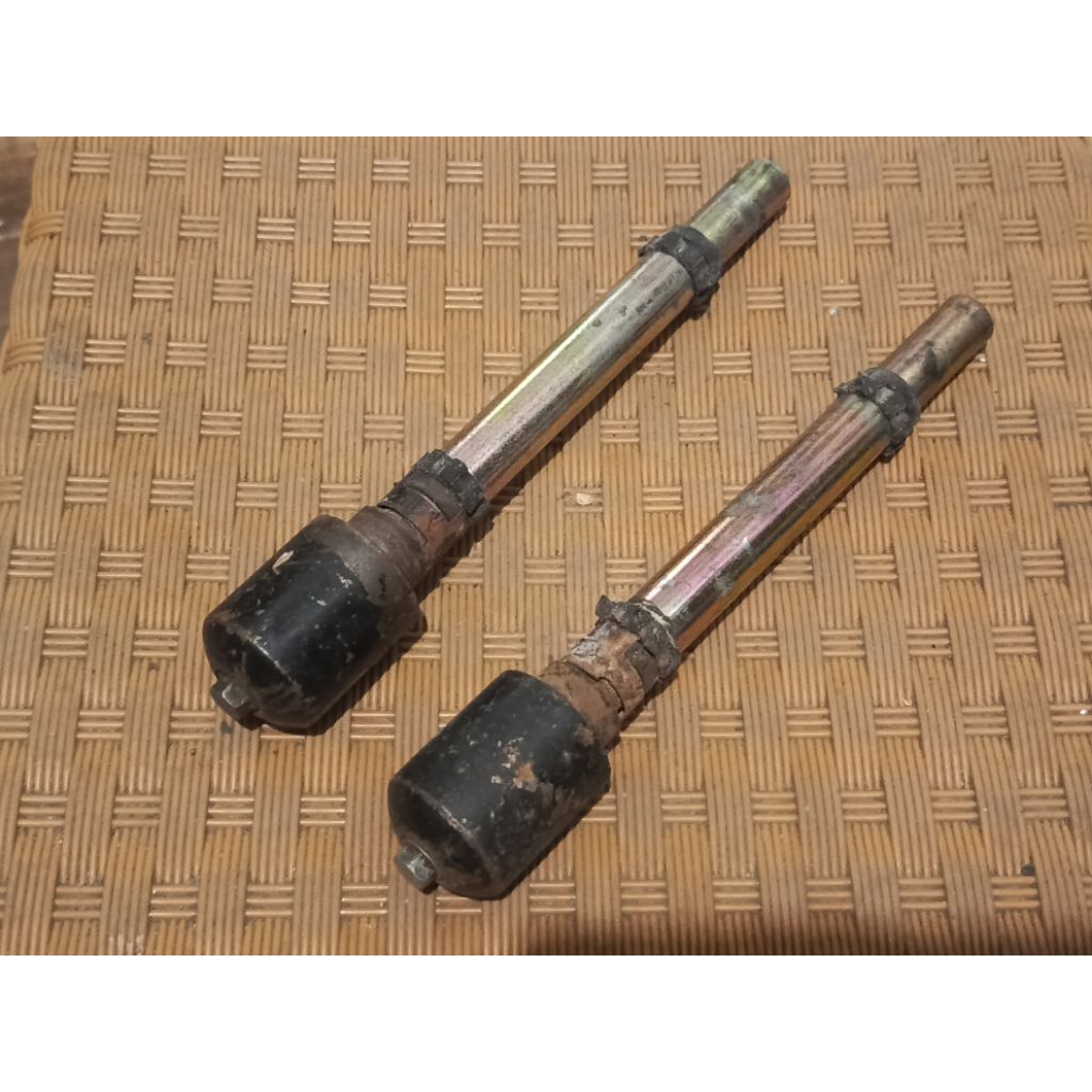 1 SISI JALU BANDUL STANG CBR150R K45A K45G K45N K45R PNP CB150R CBR250RR SET BALANCER BESI DALAM TUT