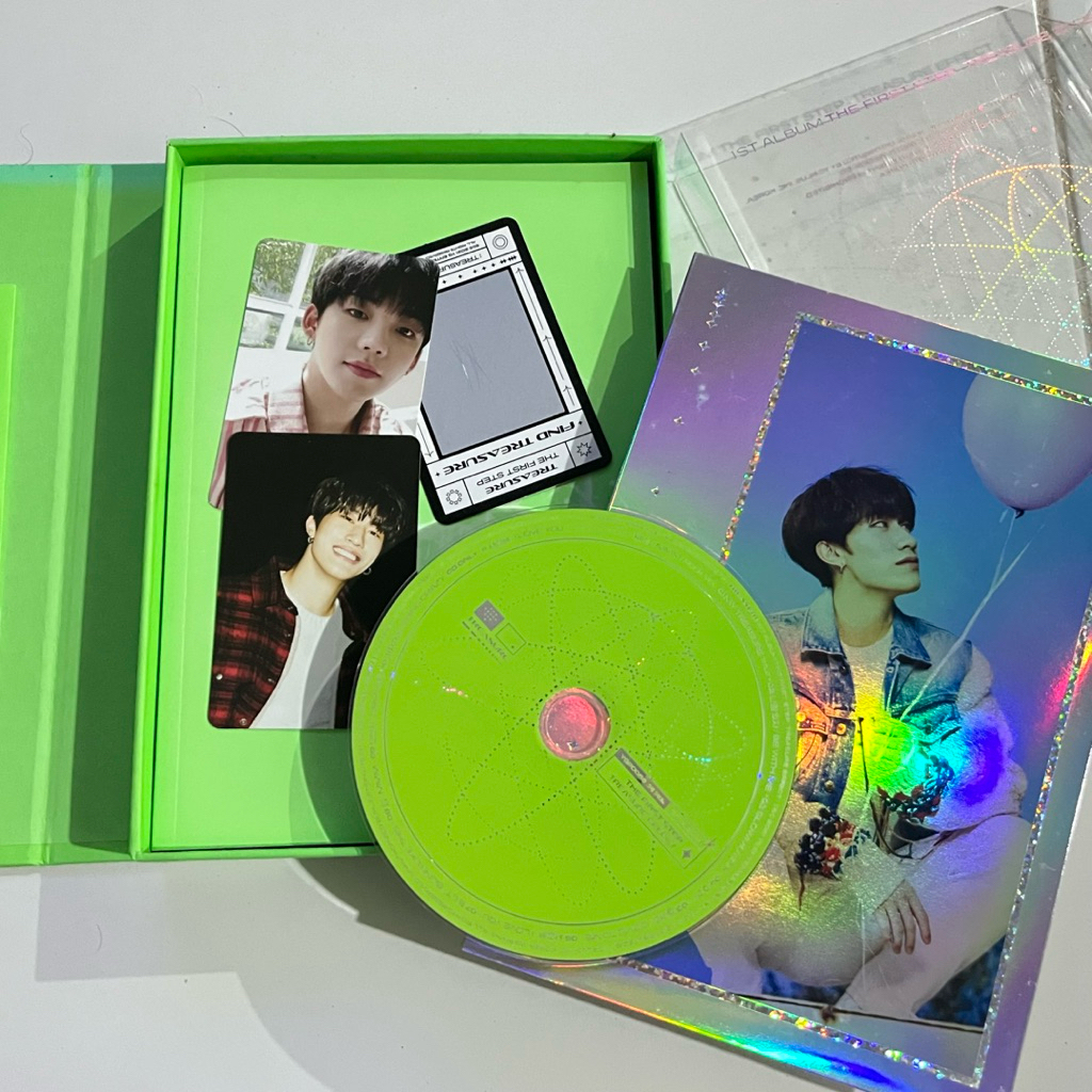 Album Treasure CD The First Step