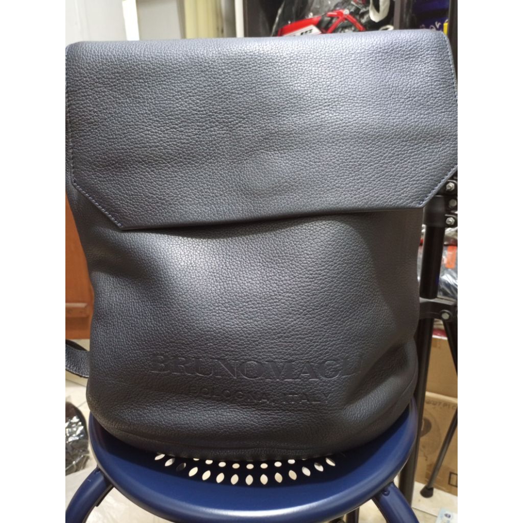 Tas Italy kulit merk "Bruno Magli"