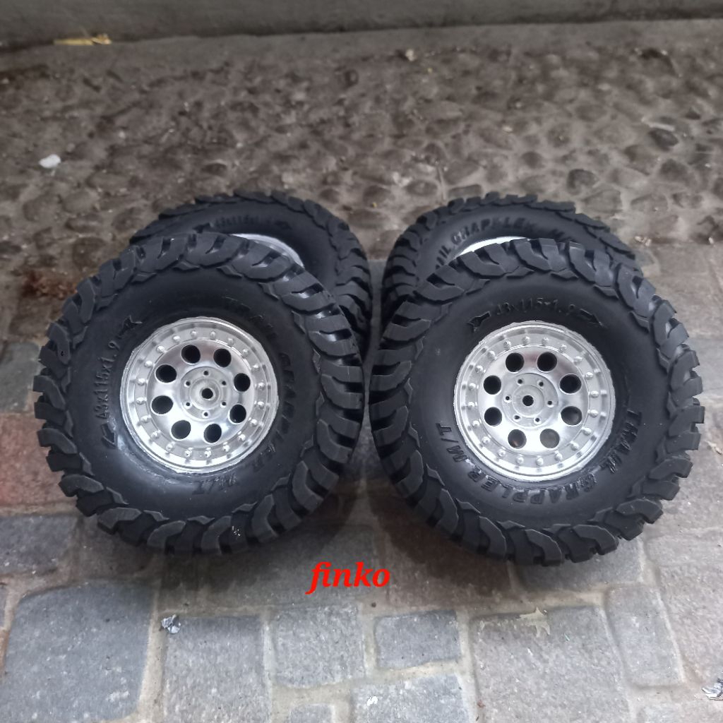 rc part, 4 pcs velg plastik 1.9 + ban adventure soft 115mm x 43mm