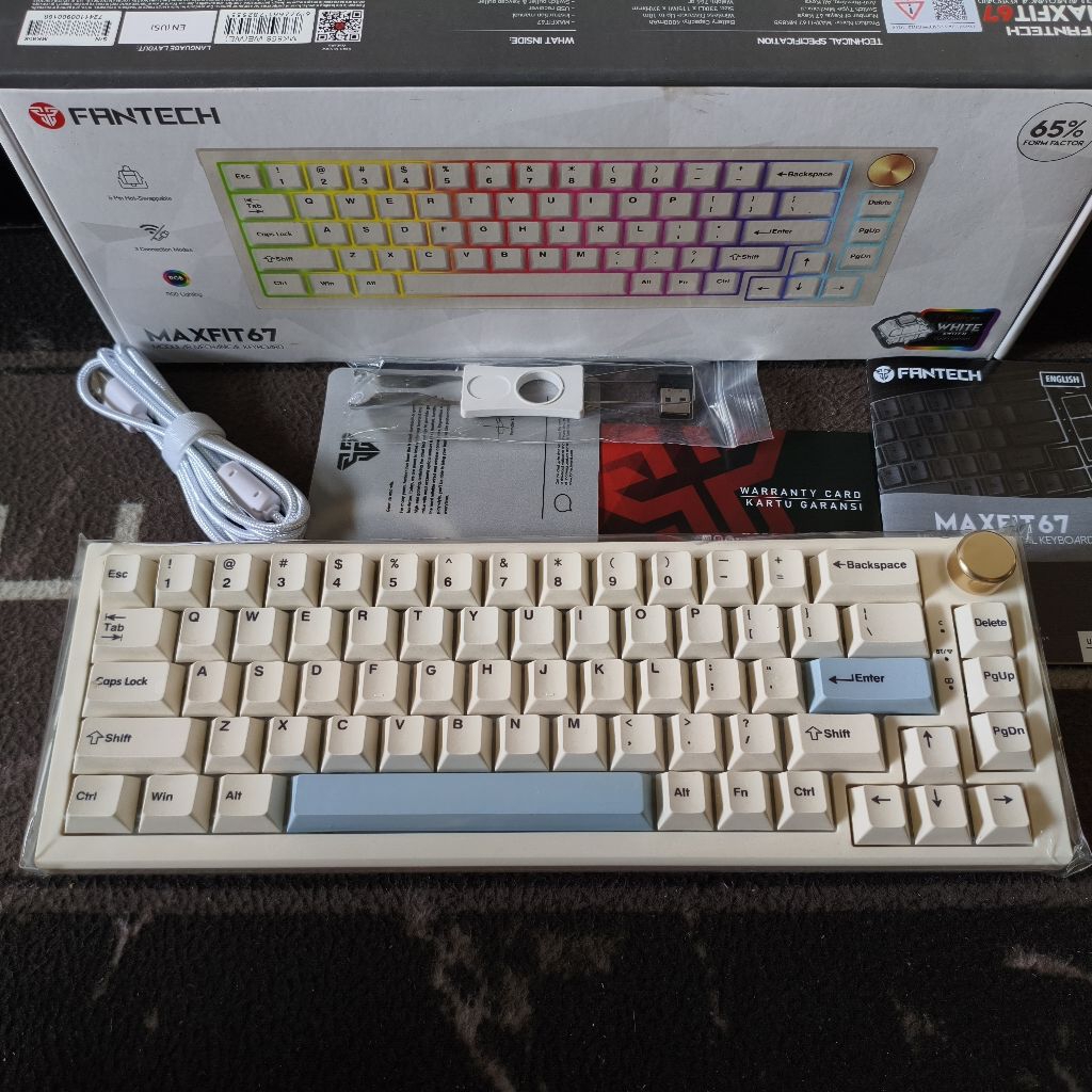 Fantech Maxfit 67 Wireless Hotswappable Mechanical Keyboard