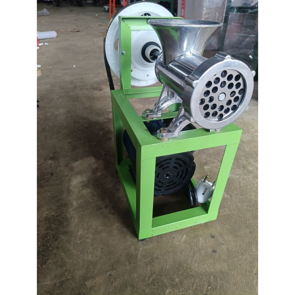 gilingan daging. gilingan getuk,gilingan kacang