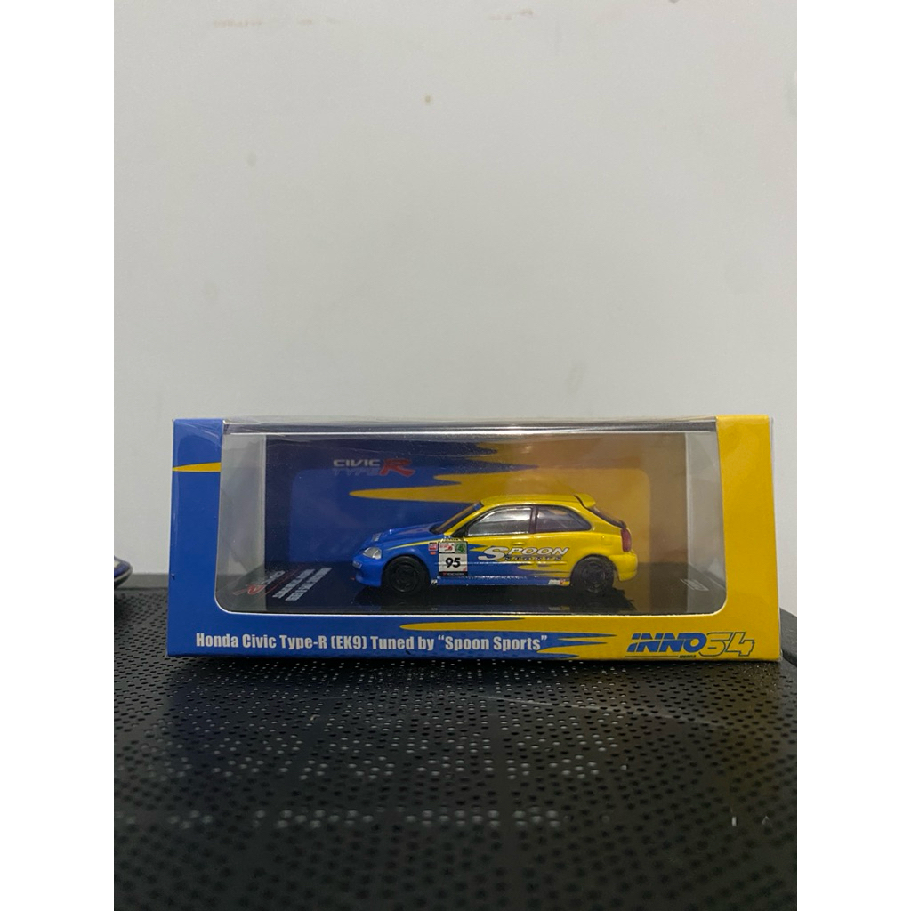 Inno64 Honda Civic Type R EK9 Spoon Sports