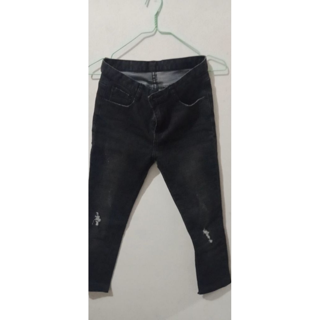 {JSA} Celana Jeans Ripped Wanita, Cuci Gudang, Preloved