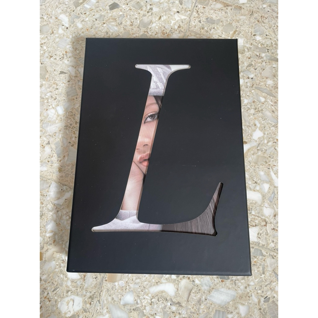 Album Lalisa Black box