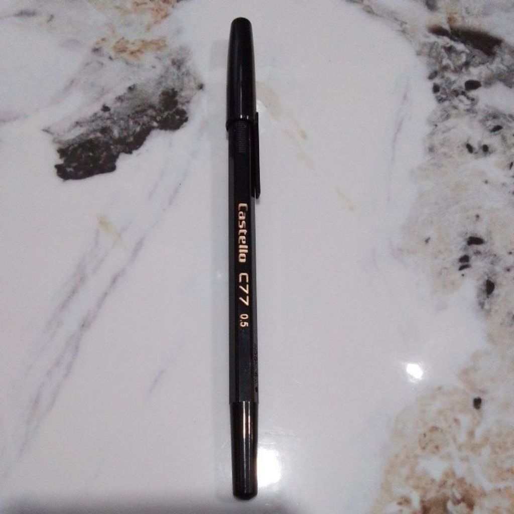 Pena Standard Castello C77 Standard 0,5mm Hitam
