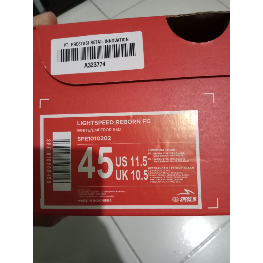 sepatu bola size 45 size besar