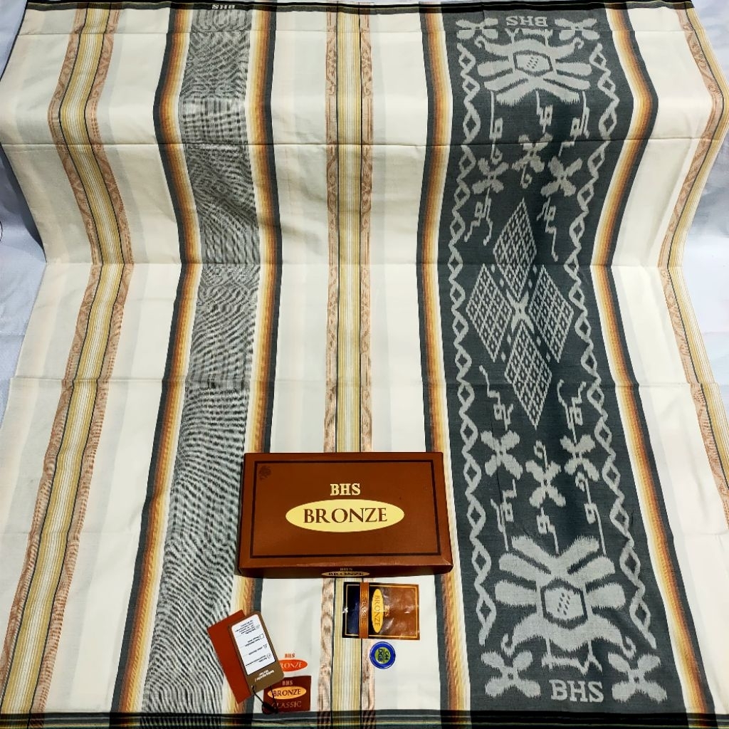 SARUNG BHS CLASSIC BRONZE MOTIF KAWUNG DKA-KDP-KWG