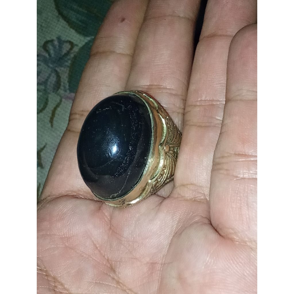Batu akik badar besi lawasan hitam pekat jumbo nempel magnet