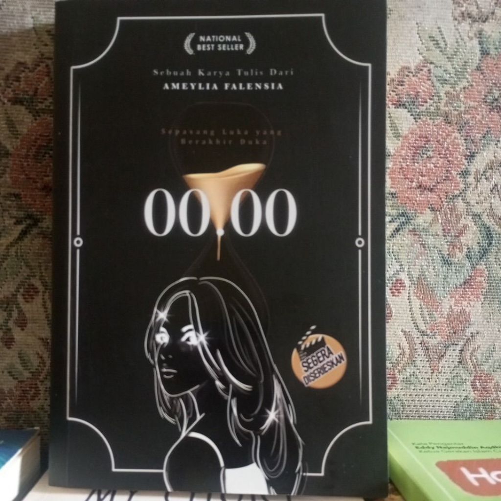 Buku Novel 00.00 - Ameylia Falensia