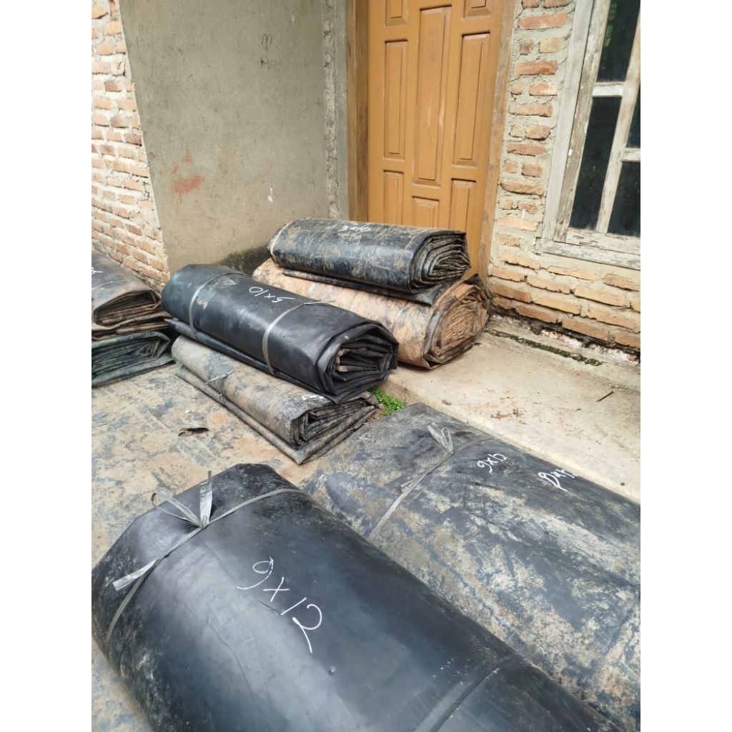 KARPETTAMBAK/TERPAL BEKAS TAMBAK LEBAR 5 METER