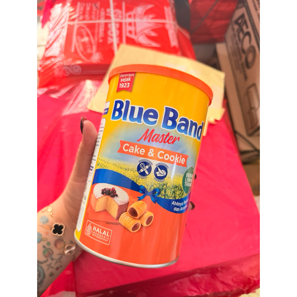 BLUEBAND CAKE COOKIES 1KG