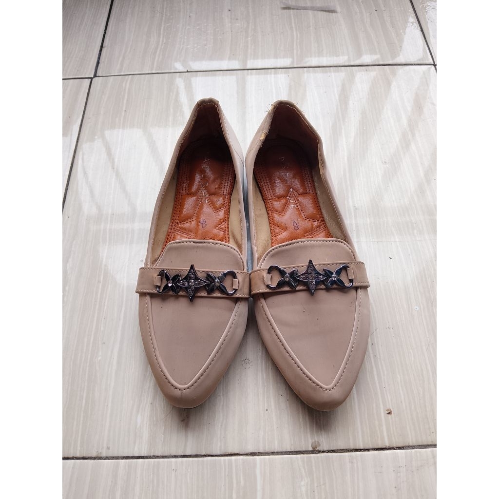 Flat shoes sepatu wanita rantai Preloved