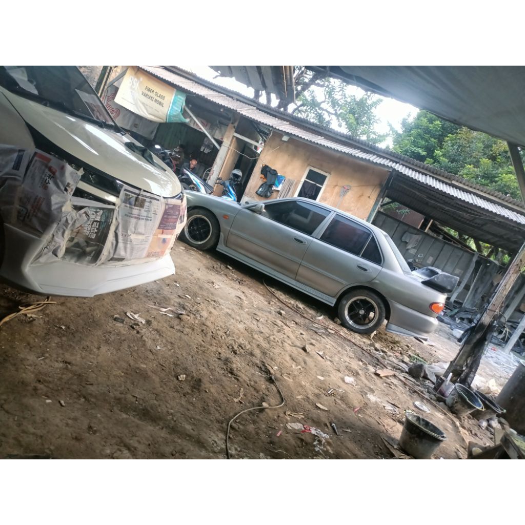 sidekirt dan spoiler evo3