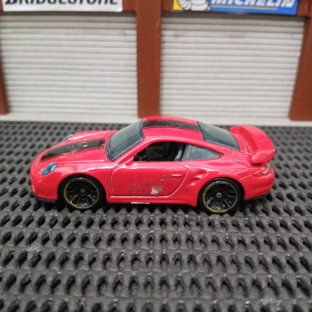 HOT WHEELS LOOSE PORSCHE 911GT2 MERAH STRIPING KAP ATAP HITAM