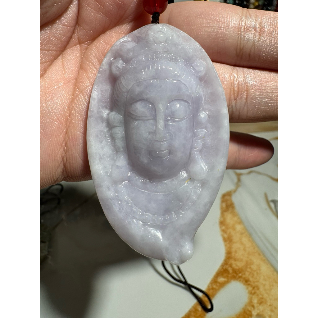 Liontin Giok Lavender Guan Yin