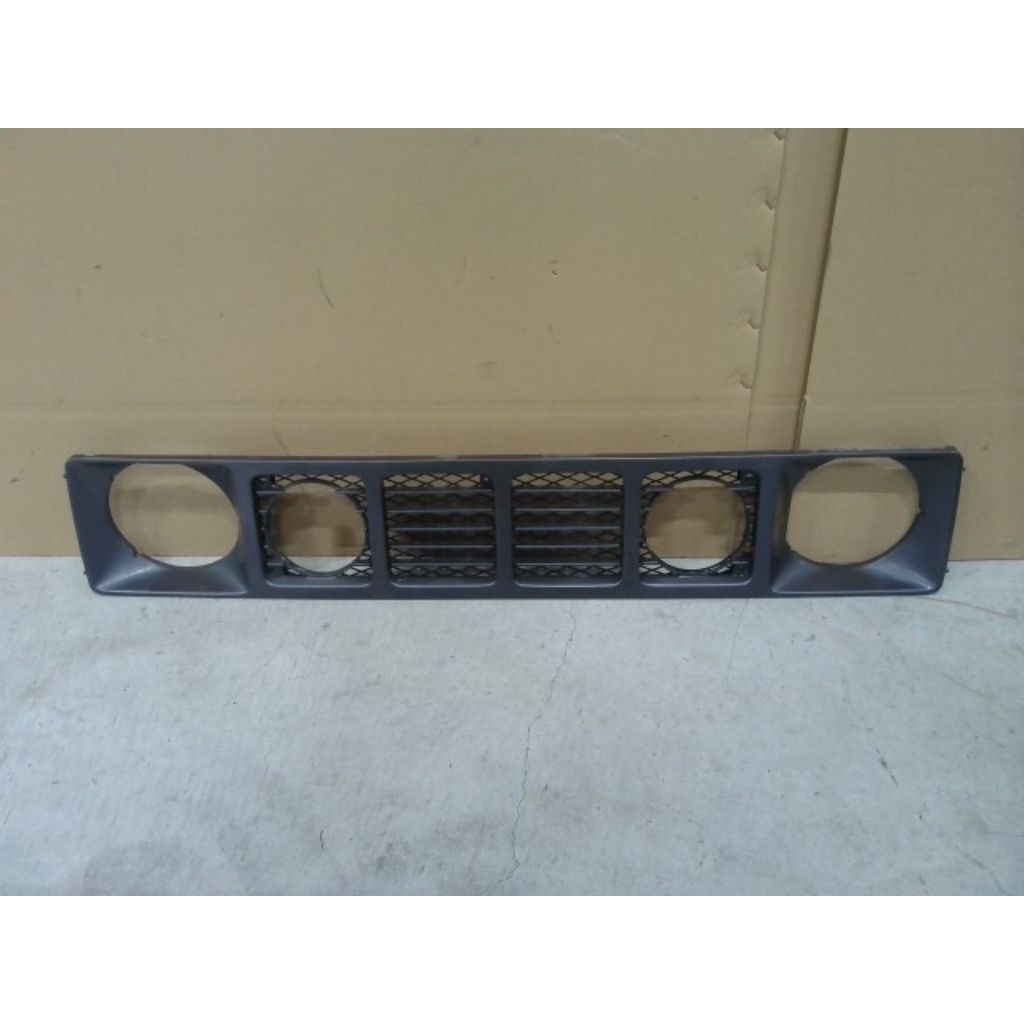 Grill depan original Suzuki Katana Jimny JA71