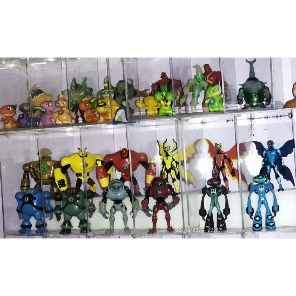 Ben 10 No 1 figure alien Ben10