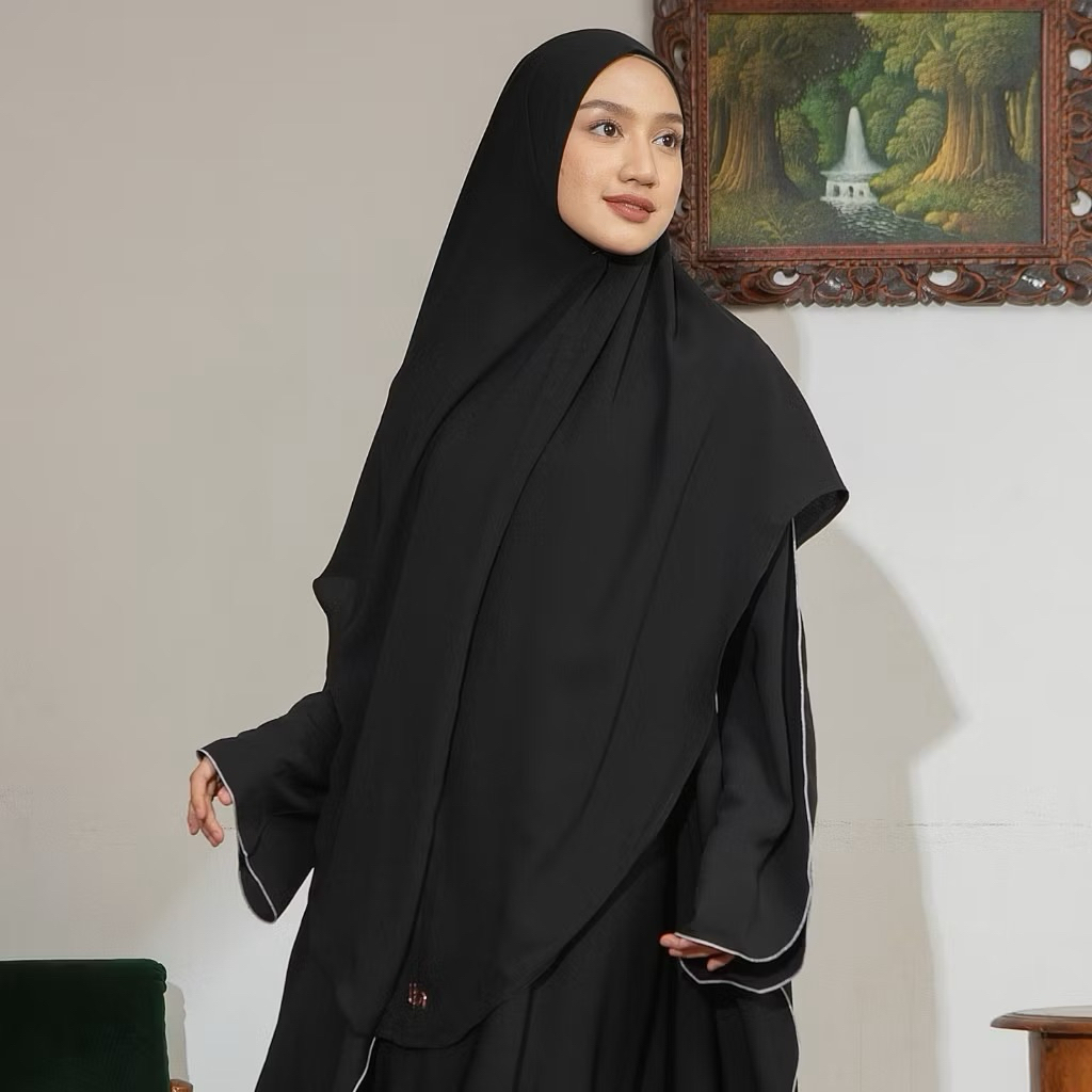 Preloved Khimar Nahla Instan By Lozy Hijab