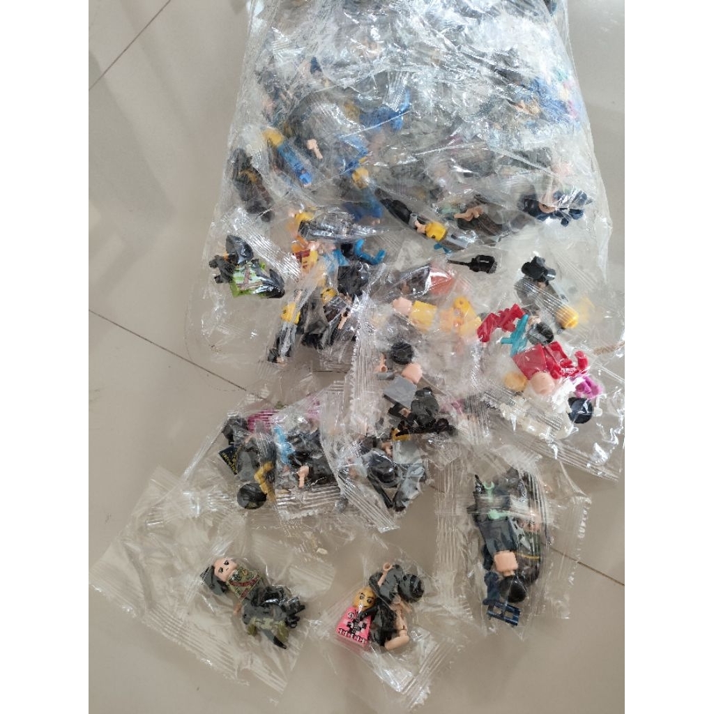 Mainan Lego Roboman Curah Random ROBLOX