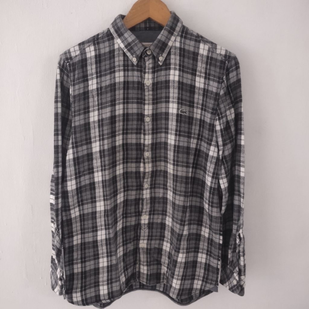 Flanel dari LACOSTE