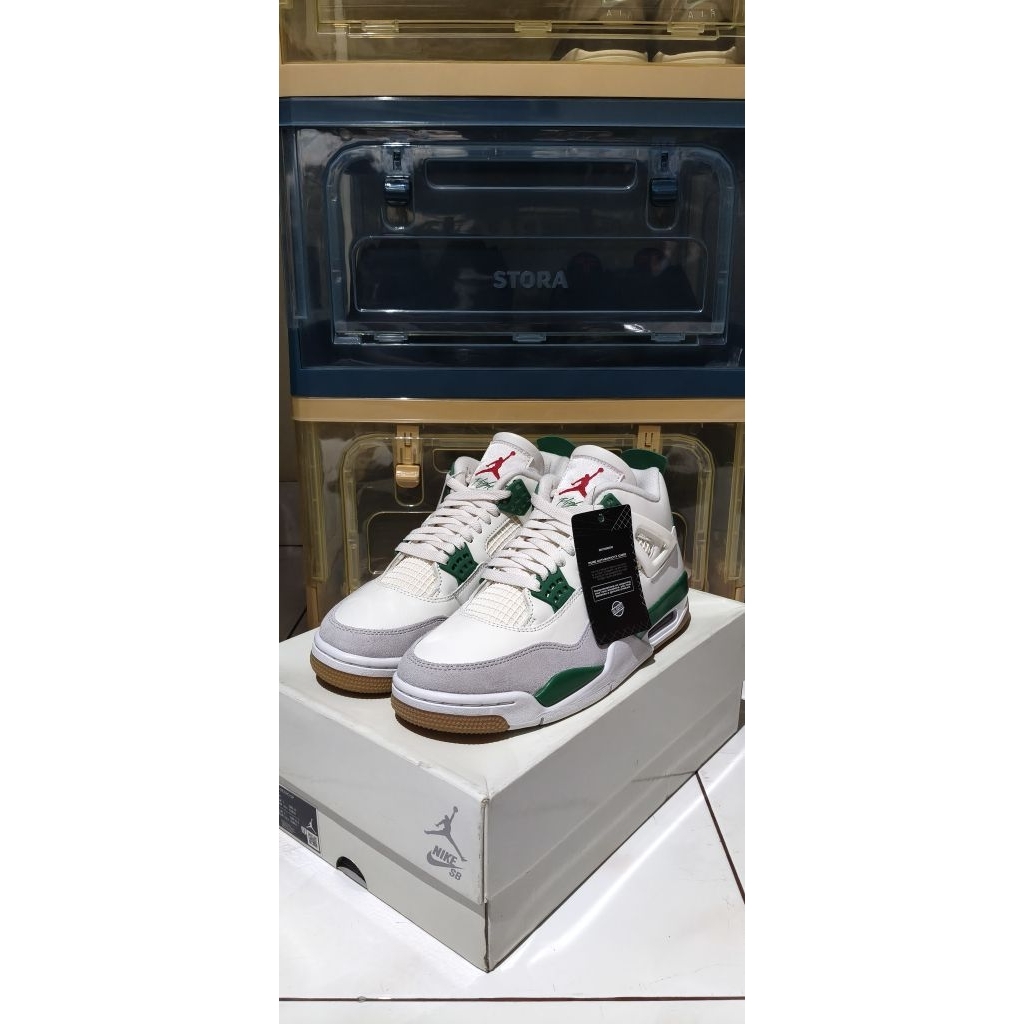 NIKE AIR JORDAN 4 SB PINE GREEN