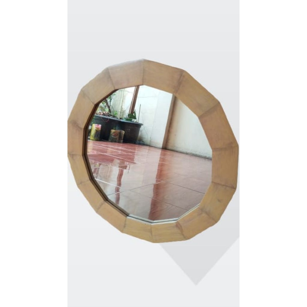 Cermin Bingkai Kayu Borneo