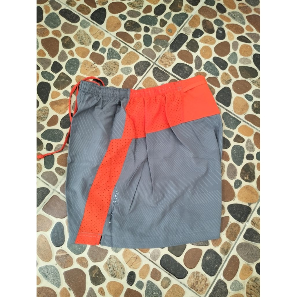 Celana pendek short pant RUNNING UNDER ARMOUR
