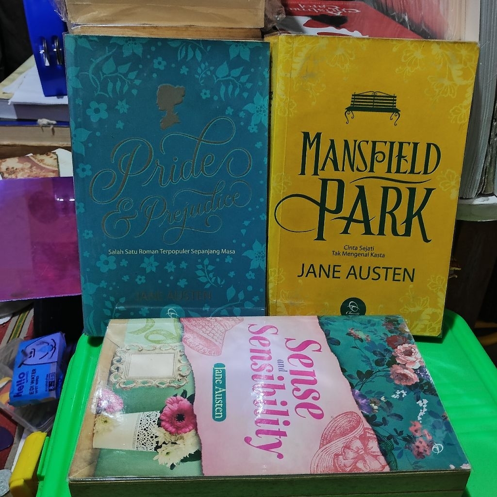 Preloved Novel Jane Austen Bahasa Indonesia - Pride & Prejudice, Sense & Sensibility, Mansfield Park