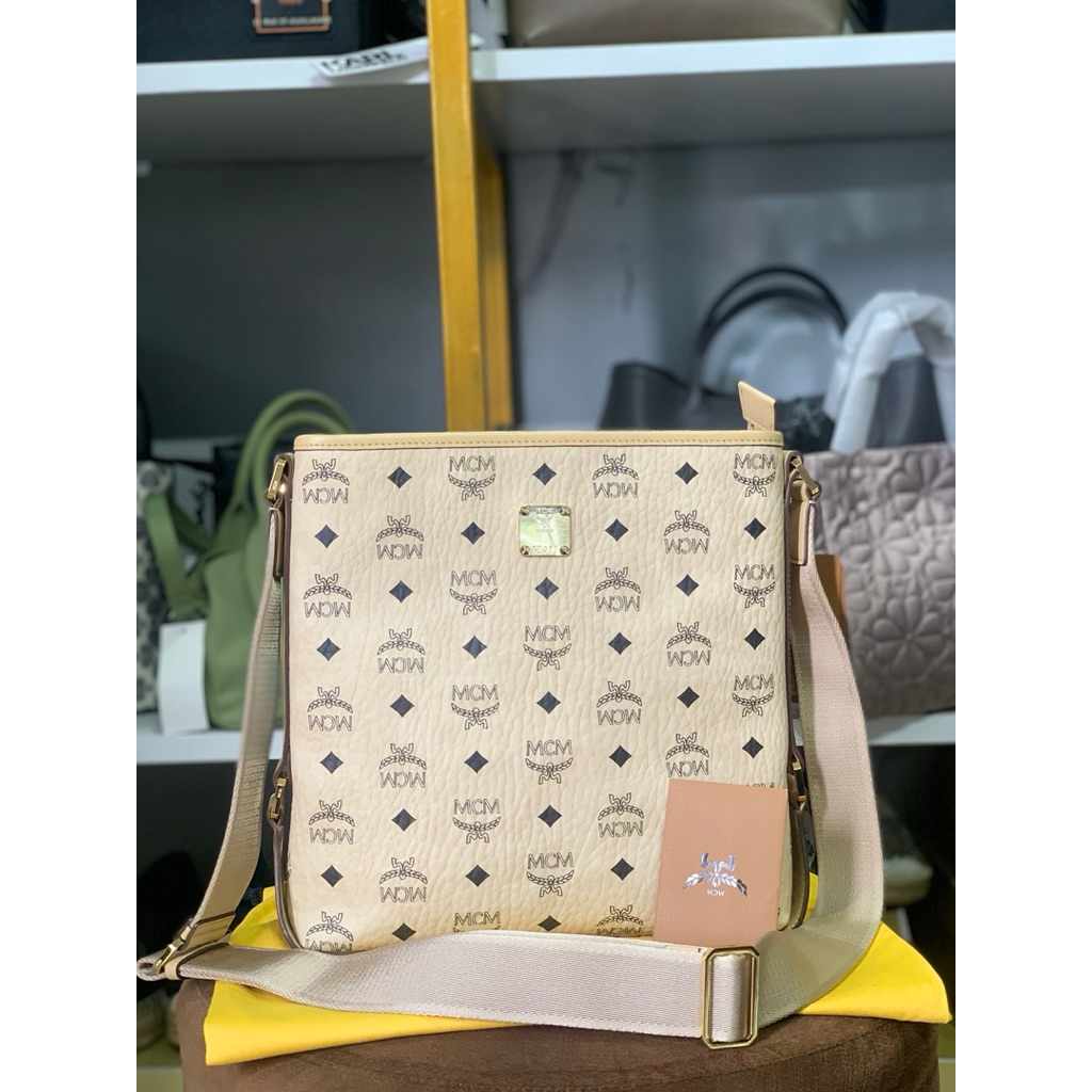NBU JUAL RUGI Mcm Aren Messenger Bag