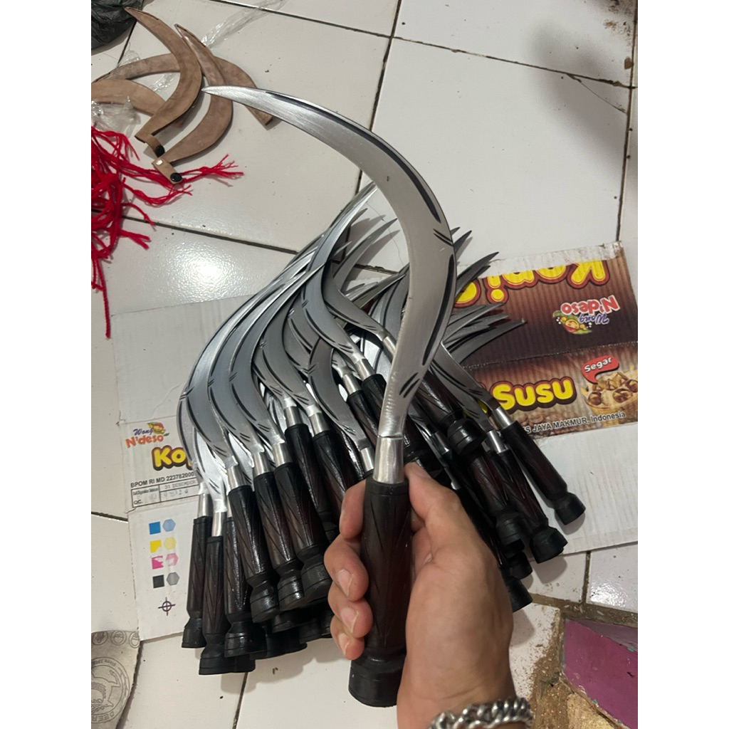 Arit khas madura uk 35cm lengkap dengan sarung kulitnya
