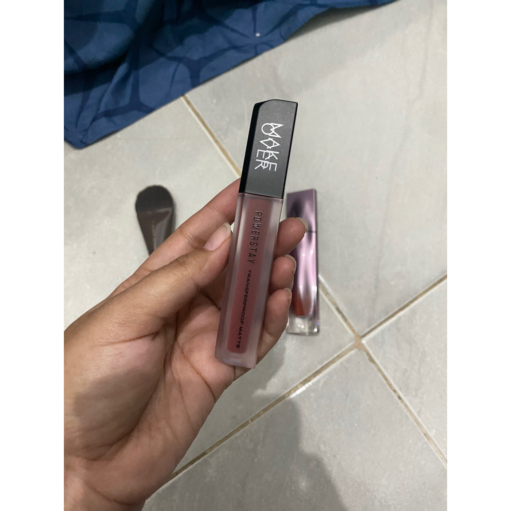 preloved make over powerstay transferproof matte lip cream shade B05 Fired Up