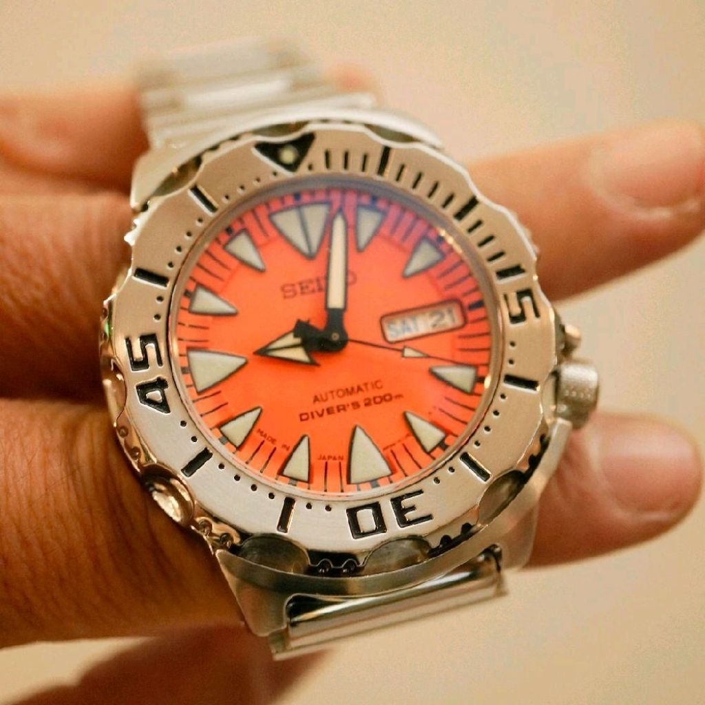 seiko monster Orange gen 2 with arabic day