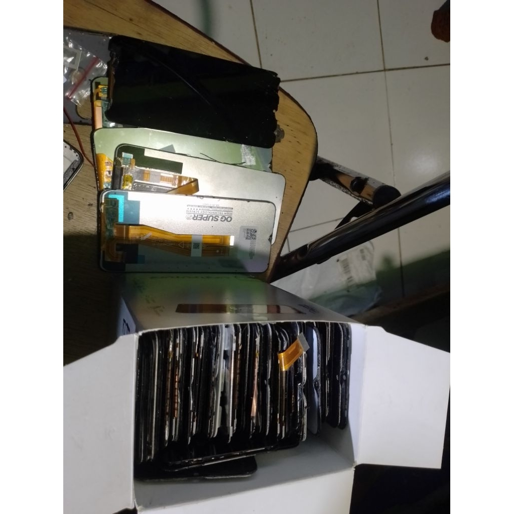 lcd rusak android random