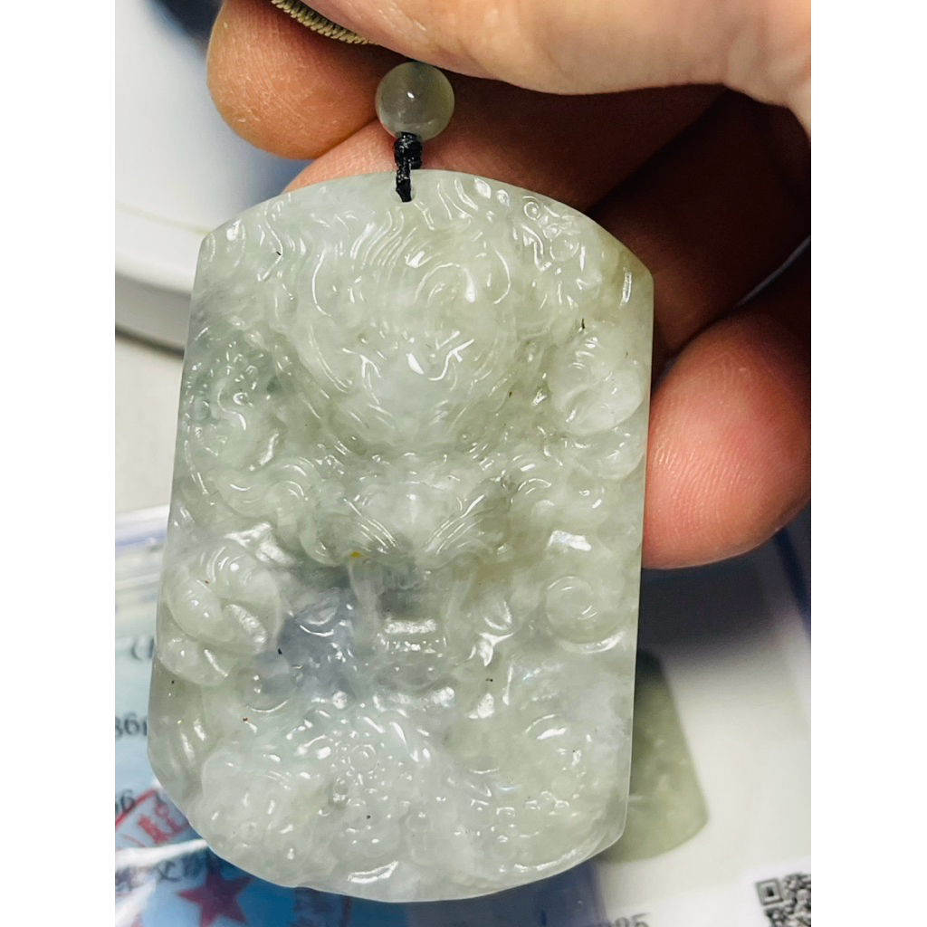 Liontin Giok ukir 2 sisi Naga Burma tipe A