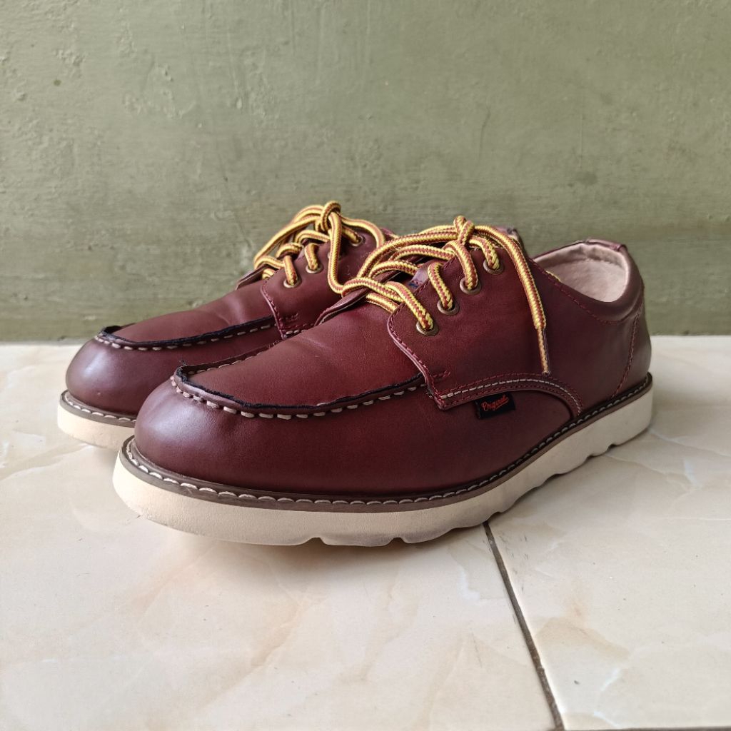 SEPATU MOCTOE SHOOPEN MAROON MOCTOE BOOTS